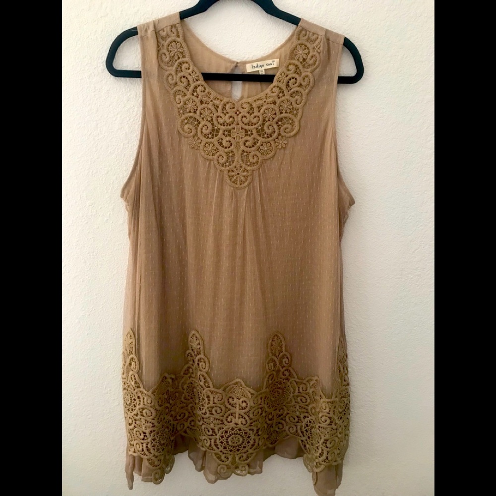 Beautiful lace detail dress